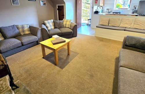 Hope Cottage | Country Cottage with Indoor heated swimming pool and panoramic views.