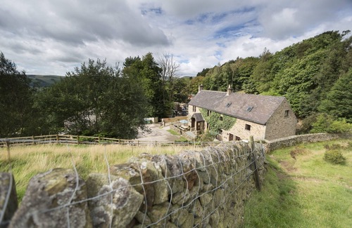 Hope Cottage | Country Cottage with Indoor heated swimming pool and panoramic views.