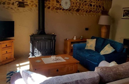 Bonnefont Cottage | Country cottage with view of the Pyrenees 3 people