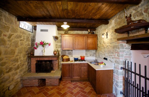 Porciano House | Country cottage with private pool in the green Casentino area