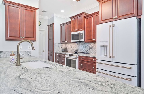 Estero House | Country Creek - 2 bed+ den/2 bath Estero pool home with golf