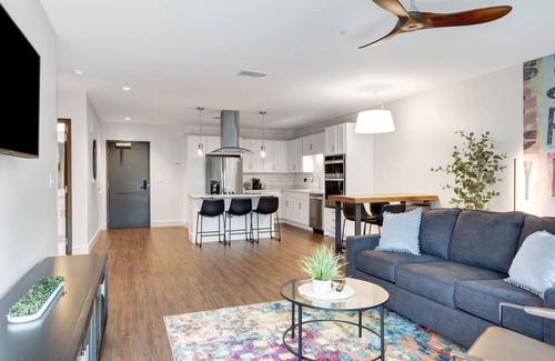 Donelson Apartment | Country Crooners 1 Bedroom Apartment