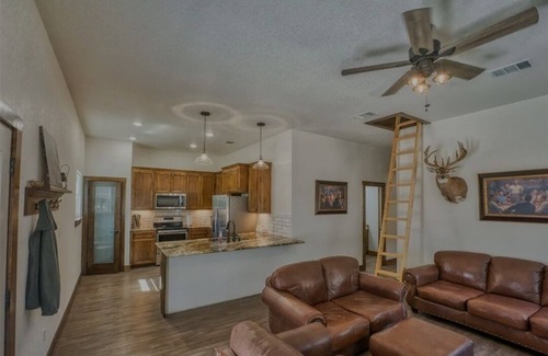 Gatesville Cottage | Country Eclipse Cottage
