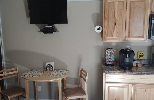 Cisco Apartment | Country Efficiency on 73 Wooded Acres with Pond