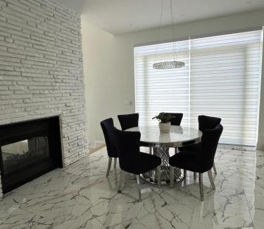 Bradford West Gwillimbury Villa | Country Elegance Near GTA