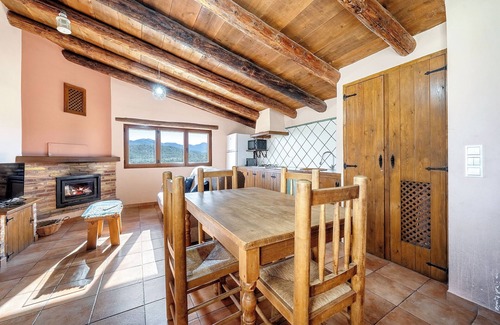 Penarroya de Tastavins House | Country House 'La Sala' with Mountain View, Shared Pool and Wi-Fi