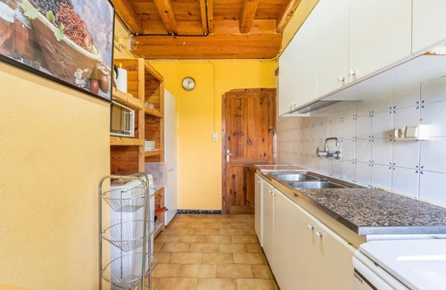 Pinell de Solsones House | Country House 'El Torrent' with Mountain View, Private Pool and Wi-Fi