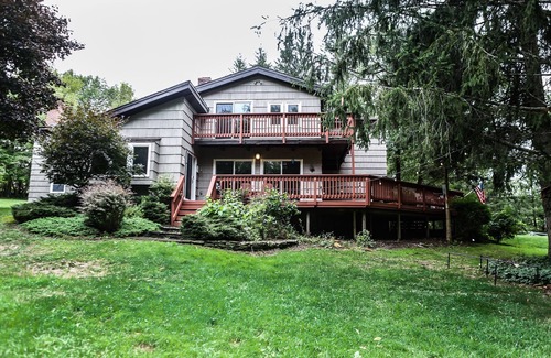 Denver House | Country Escape! 5 bed/5bath, 2 acre pond, pool/Foosball tables, Fire pit, Sauna