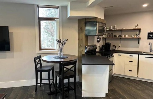 Halton Regional Municipality House | Country Escape by the City
