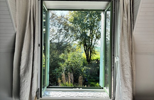 Bonnetable House | Country escape: cozy 10/12-person house in a natural setting.