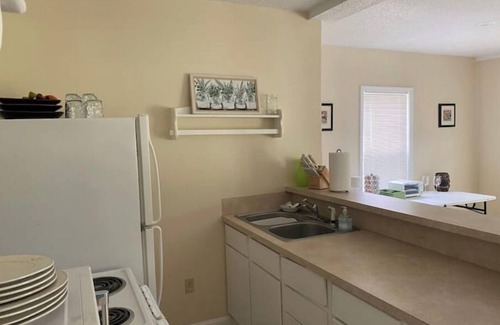 Williamsburg County Other | Country farm cottage