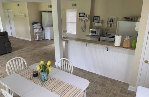 Williamsburg County Other | Country farm cottage