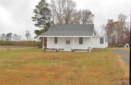 Whites House | "Country Farm House"