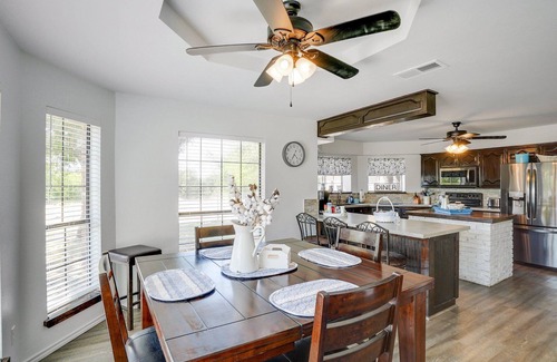 Era Other | Country Farmhouse,13 minutes from Restaurants in Denton