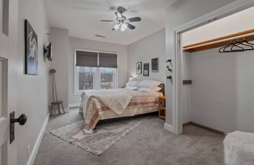 Heath Other | Country Farmhouse Estate, Pool, Retreat, Pets/YES