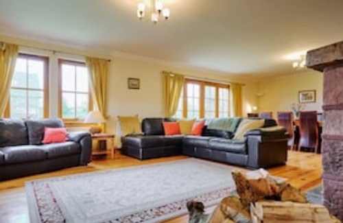 Blairgowrie Other | Country farmhouse sleeps 9 with enclosed garden and games barn.