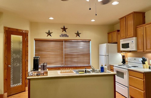 La Grange House | Country Garage Apartment