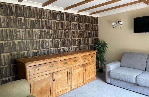 Peppard Common Apartment | Country garden retreat near Henley on Thames