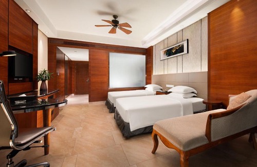 Lingao Hotel | Country Garden Golden Beach Spring Hotel