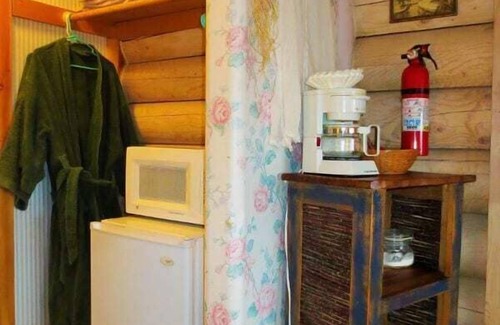 Prescott Apartment | Country Garden Studio - Prescott Cabin Rentals