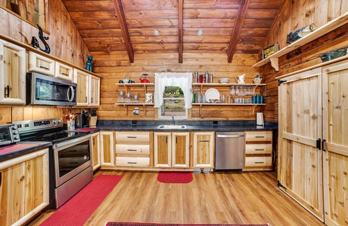 Adirondack House | Country Getaway W/Free WiFi, Gas Fireplace, Deck, Lake View & Washer/Dryer