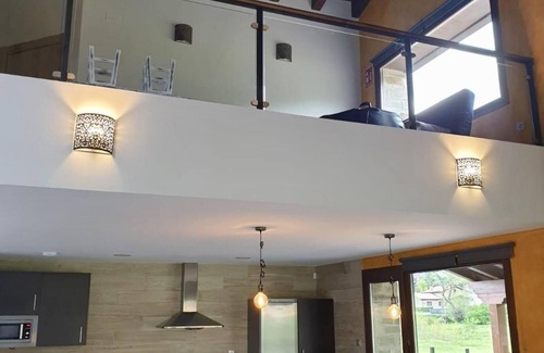 San Leonardo de Yague House | Country House 'La Puerta Del Rio Lobos' with Mountain View, Private Pool and Wi-Fi