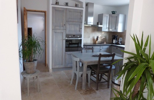 St.-Remy-de-Provence House | Country house with a pool in Saint-Rémy-de-Provence, sleeps 8