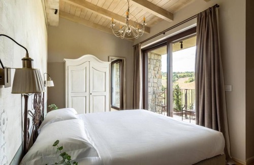 Castel San Pietro Terme House | COUNTRY HOUSE OLIVETO SUL LAGO