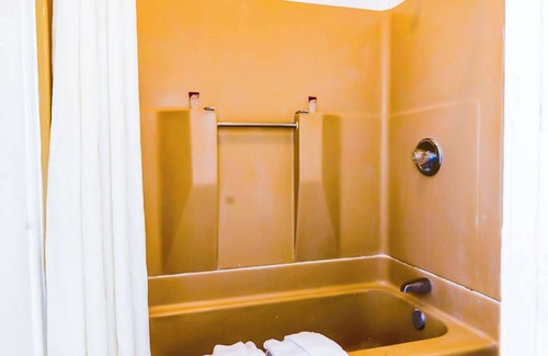 Sturgis Hotel | Country Hearth Inn & Suites By OYO Sturgis