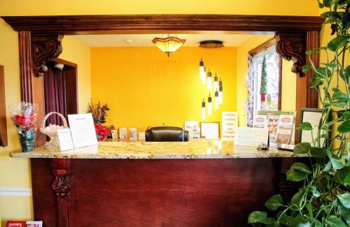 Union City Hotel | Country Hearth Inn-Union City