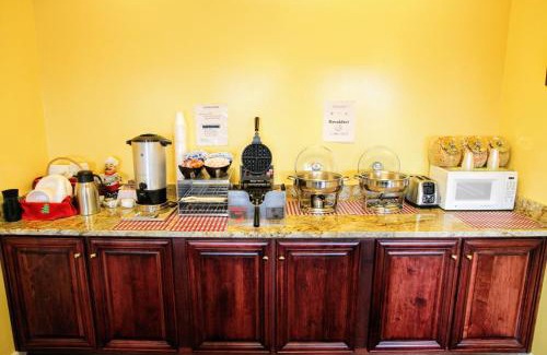 Union City Hotel | Country Hearth Inn-Union City