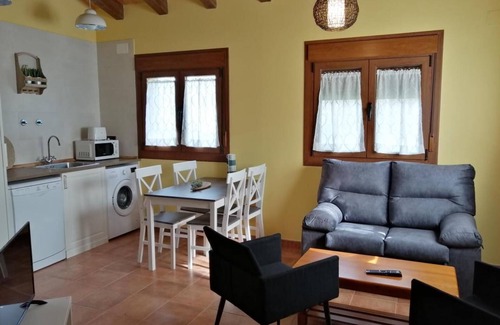 Sotillo del Rincon House | Country House 'El Aterpe 2' with Mountain View, Private Garden and Wi-Fi
