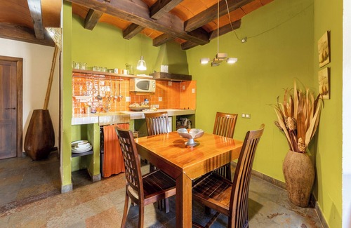 Braojos House | Country House 'Alojamiento Perseus' with Mountain View, Balcony and Wi-Fi
