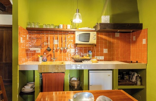 Braojos House | Country House 'Alojamiento Perseus' with Mountain View, Balcony and Wi-Fi