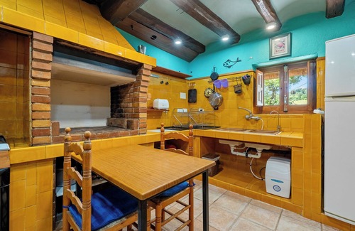 Querol House | Country House 'Caltiku' with Mountain View, Private Pool and Private Terrace