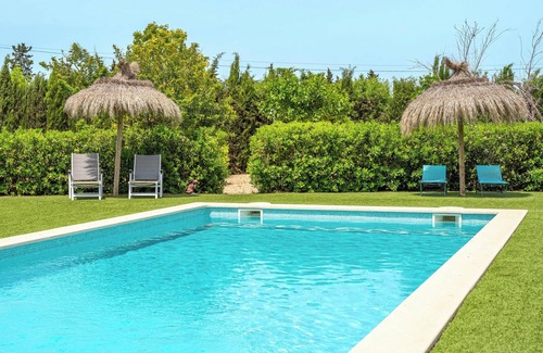 Santa Maria del Cami Villa | Country House 'Can Mossenyer' with Mountain View, Private Pool and Wi-Fi