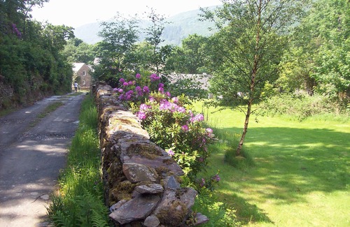 Barmouth House | Country Holiday Rental with grounds