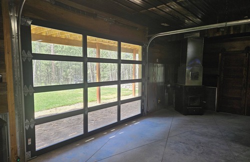 Custer House | Country home 10 minutes from the town of Custer.