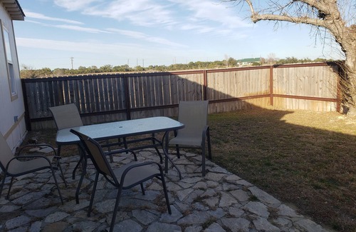 Glen Rose House | COUNTRY HOME AWAY FROM HOME