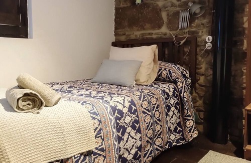 Villar de Pineres House | Country Home 'El Carbayu - La Vallicuerra' with Mountain View, Private Terrace and Wi-Fi