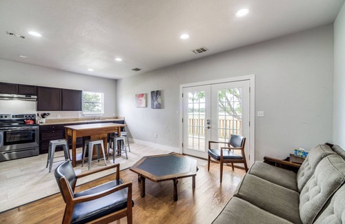 Comfort House | Country Home for that Relaxing Getaway on a Texas Hill Country Ranch