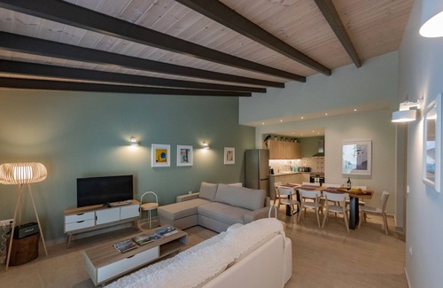 Kalamata Villa | Country Home