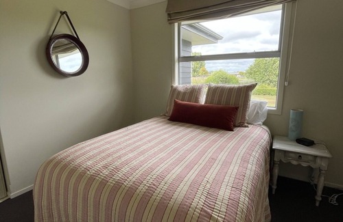 Kiwitea Other | Country Home in the City