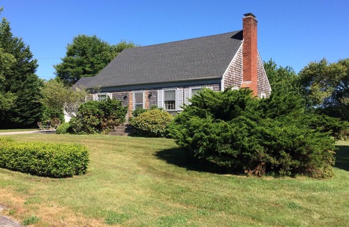 Little Compton House | Country home in lovely Little Compton: stone walls, fields, woods, sky, beach