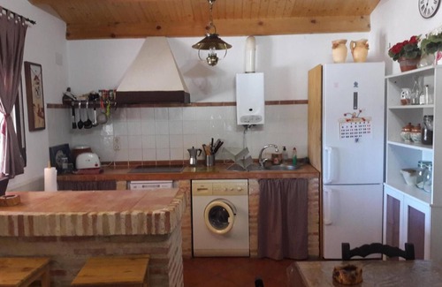 Las Cuerlas House | Country Home 'Laguna De Gallocanta' with Mountain View, Terrace and Garden