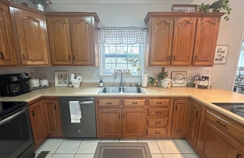 Ooltewah Other | Country Home near Chattanooga, Harrison Bay, Howe Farms, and Gray Dove venues!
