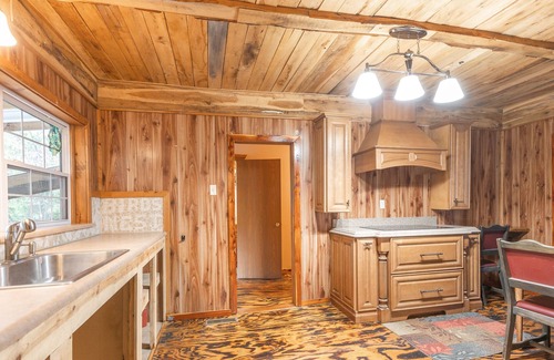 Cuba Other | Country home near the Meramec River