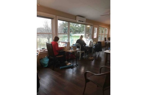 Voca House | Country Home on 33 acres, sleeps 20, On the San Saba River!