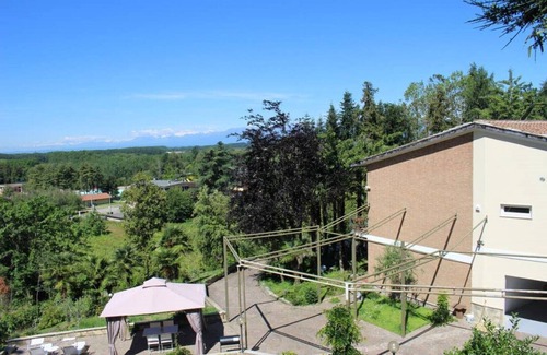 Briona House | Country Home Villa Caramino. Brand New 1 bedroom