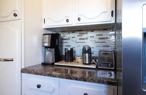 Bloomington House | Country home w/fenced yard hot tub wi-fi